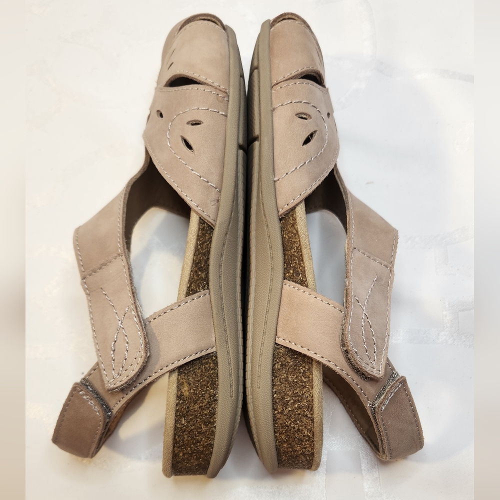 Earth Origins Etbirdine Comfort Support Tan Leather Slip On Sandal Size 7M - Picture 6 of 10